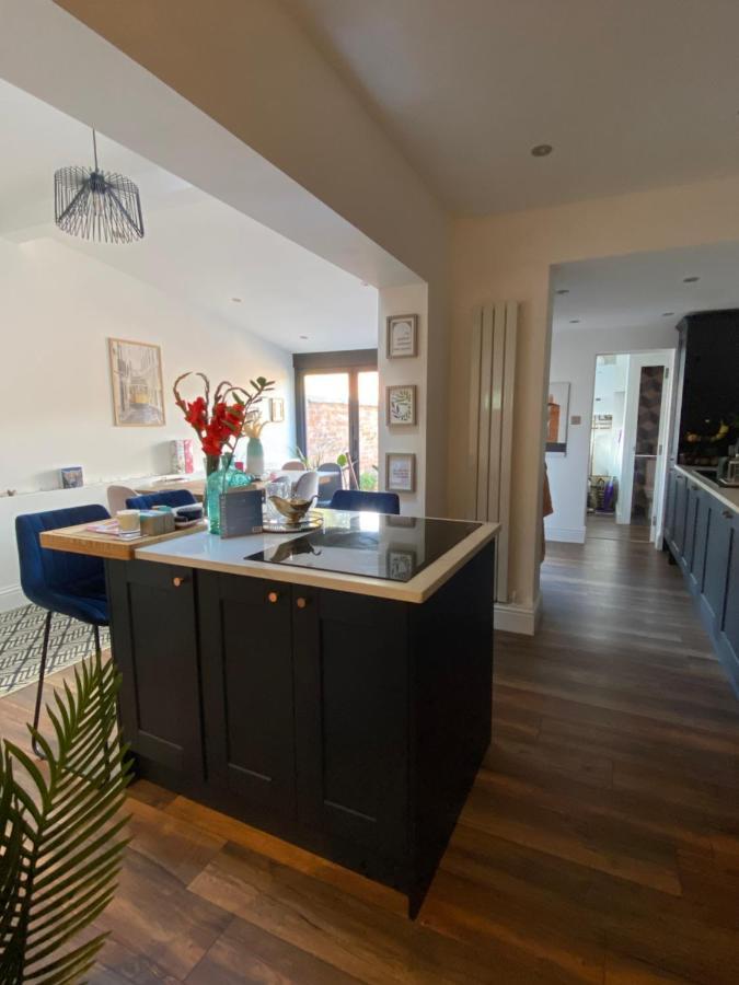 Luxury Spacious Renovated Townhouse * Grantham