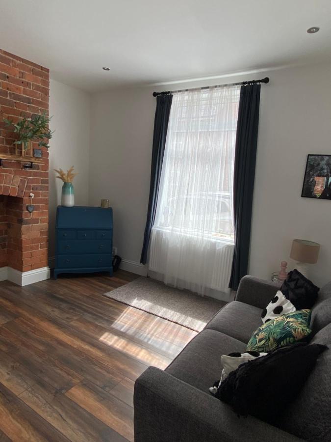 Holiday home Luxury Spacious Renovated Townhouse *