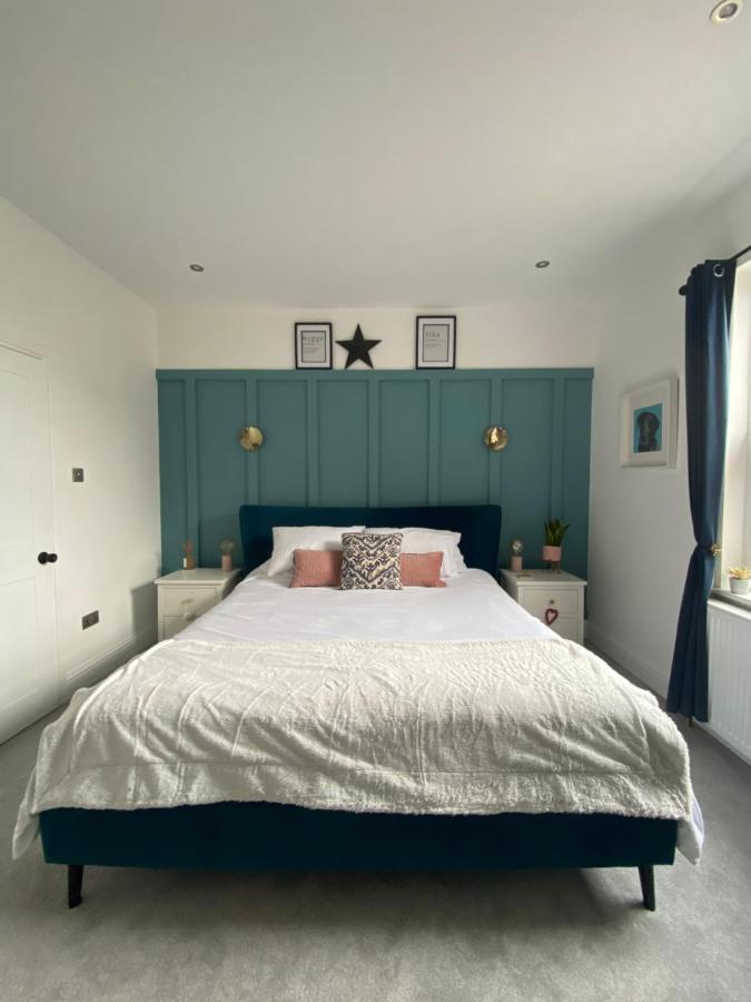Luxury Spacious Renovated Townhouse Holiday home *